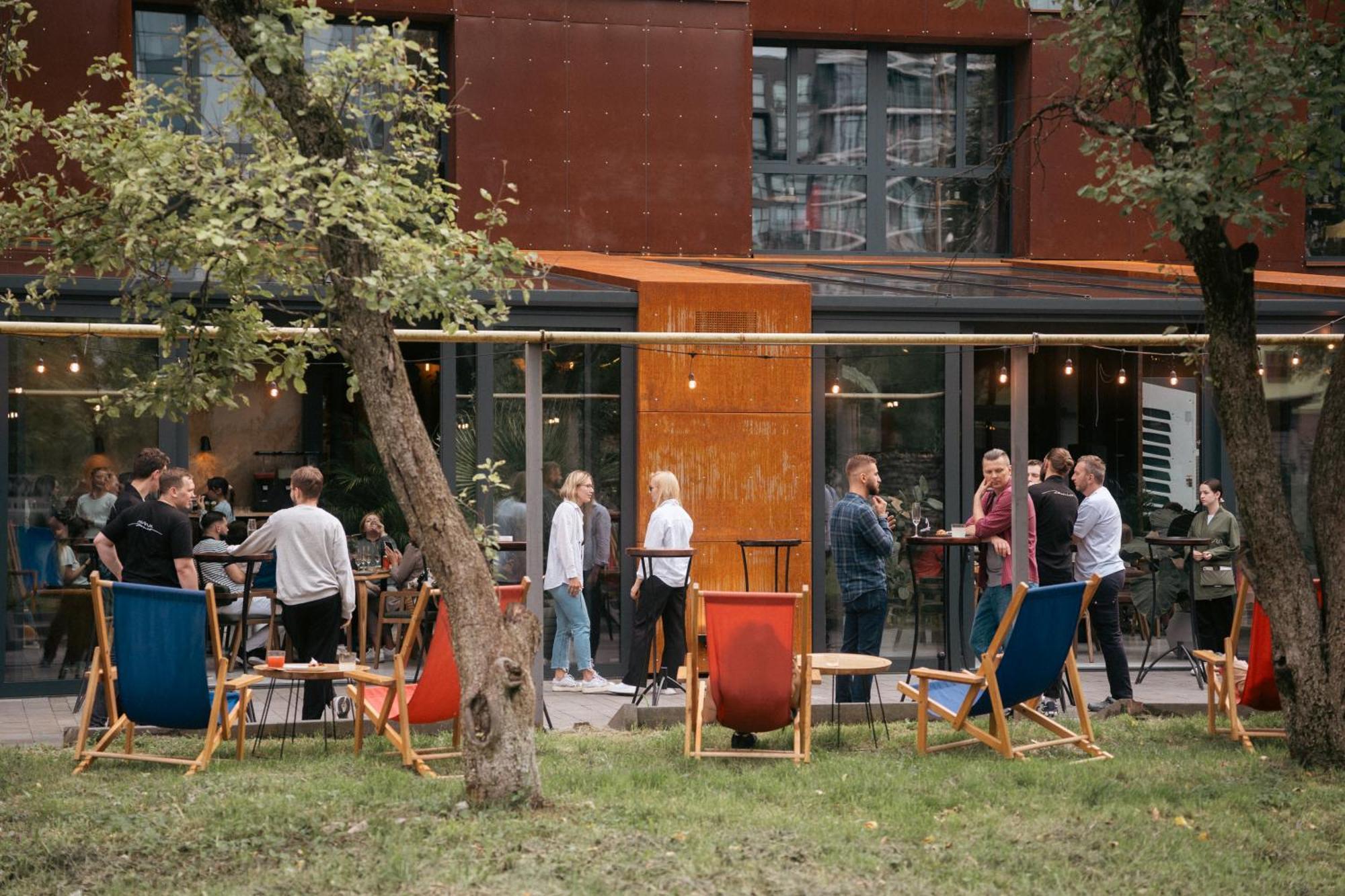 !FEST Hotel Lviv Buitenkant foto